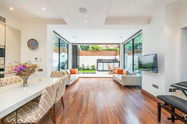 3 bedroom maisonette to rent - Photo 1