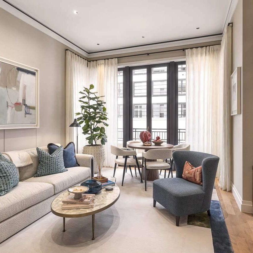 This beautifully appointed residence at 60 Curzon offers an exceptional standard of contemporary living in the heart of Mayfair. - Photo 1