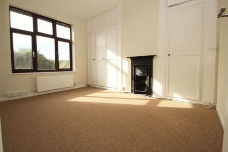 4 bedroom terraced house to rent - Photo 4
