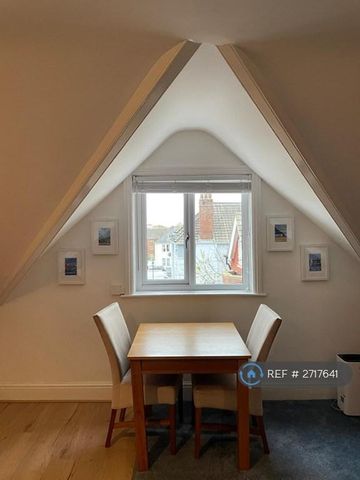 1 bedroom flat to rent - Photo 4