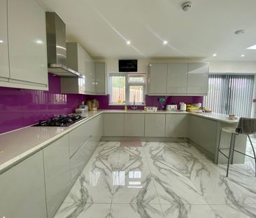 5 Bed Semi-Detached House, Fairmead Road, CR0 - Photo 6