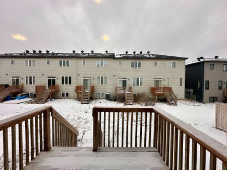 For Lease - 2032 Caltra Crescent, Barrhaven, Ontario - Photo 4