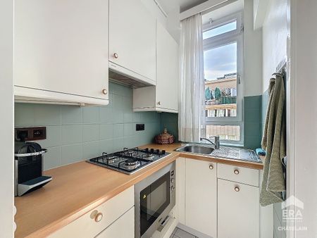 IXELLES - PRACHTIG GEMEUBILEERD STUDIO VAN 42M² - Photo 5