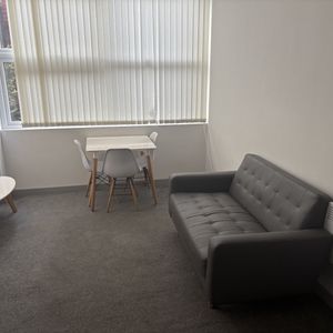 Headlands Road, Pontefract - Photo 2