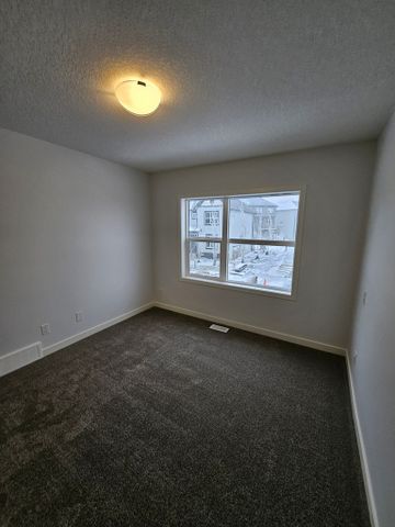 3 Bedroom 2.5 Bathroom Townhouse in Evanston - SF249 - Photo 5