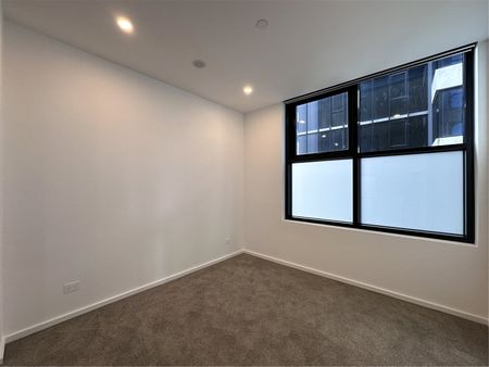 1607/408 Spencer Street - Photo 5