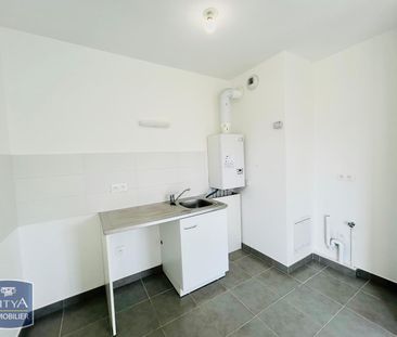 Location Appartement 2 pièces 40m² PORT DE BOUC 13110 - Photo 6