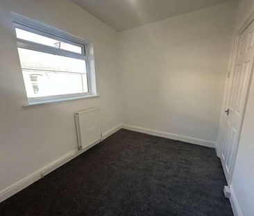 Hainton Avenue, Grimsby, DN32 - Photo 6