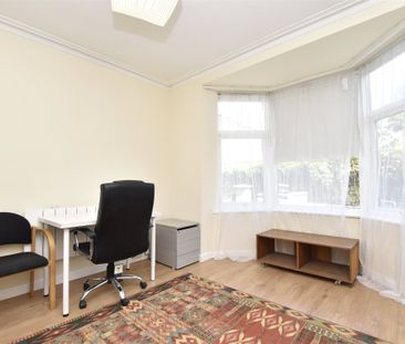 Onega Terrace, Bath, Somerset, BA1 - Photo 3