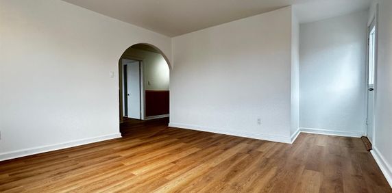 Appartement Longueuil (Le Vieux-Longueuil) À Louer - Photo 2