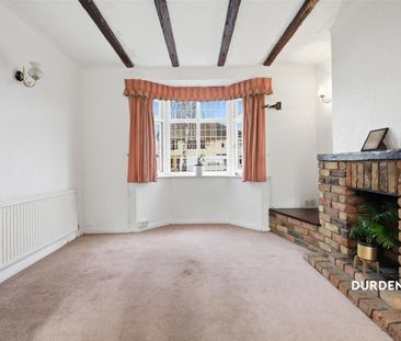 Stradbroke Grove, Clayhall - Photo 3