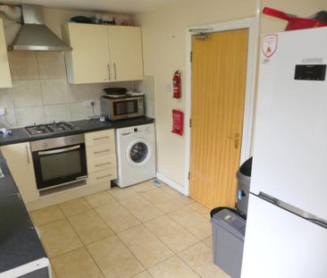 7 bedroom semi-detached house to rent - Photo 1