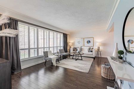 For Lease - 3 Acton Avenue, Toronto, Ontario - Photo 3