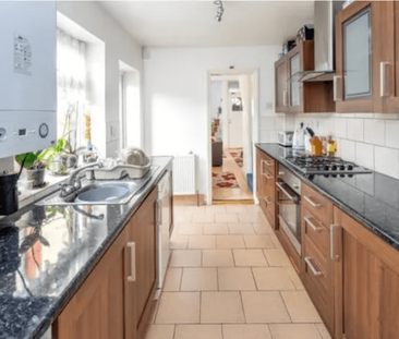 2 bedroom terraced house to rent - Photo 6