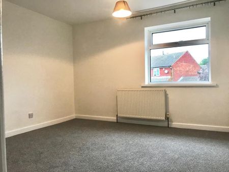 Romford Avenue, Leeds, Morley - Photo 3