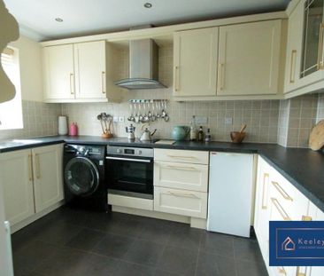 2 bedroom semi-detached house to rent - Photo 6