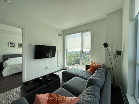 For Lease - 223 St Clair Avenue Unit# 1002, Toronto, Ontario - Photo 4