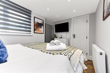 1 bedroom serviced apartment to rent - Photo 2