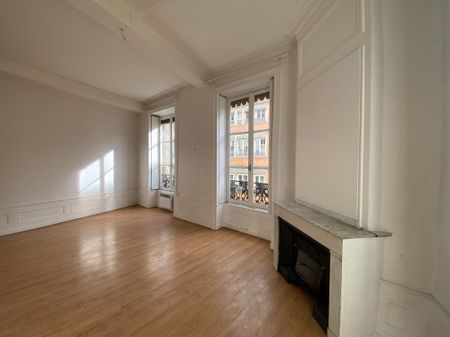Location Appartement 3 pièces 90m² LYON 1er - Photo 4