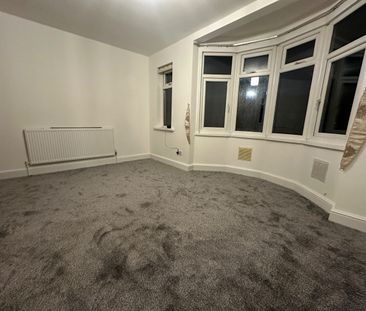 3 Bed Terraced House, Woodlands Road, E17 - Photo 1