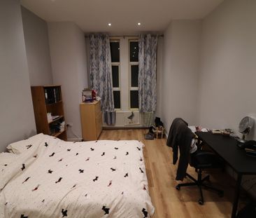 8 Bed Semi-Detached House, Alma Road, SO14 - Photo 6