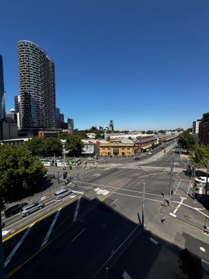 Modern 1-Bedroom Furnished Apartment in Carlton – Perfectly Positioned! - Photo 1