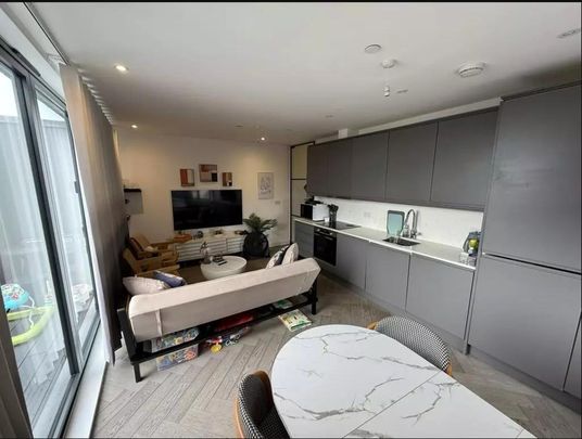 2 bedroom penthouse to rent - Photo 1