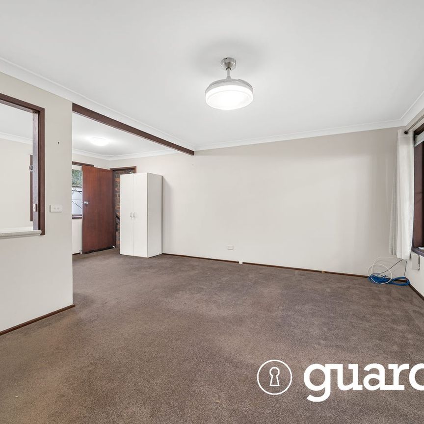 Grass cutting included - Photo 1