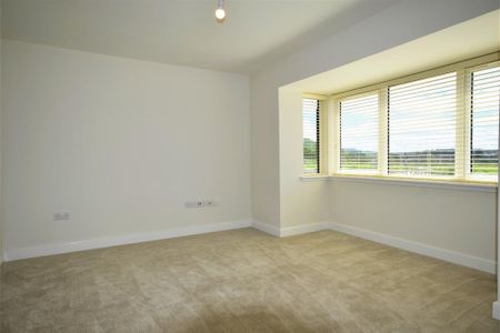 4 bedroom detached house to rent - Photo 3