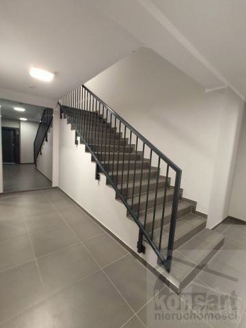 2-pokojowe mieszkanie z ogródkiem, Małe Błonia. - Photo 3