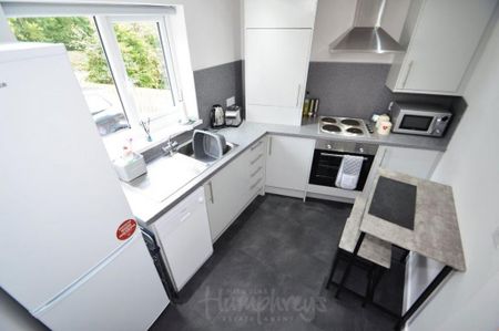 1 bedroom flat to rent - Photo 2
