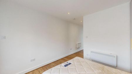 Studio to rent - Photo 5