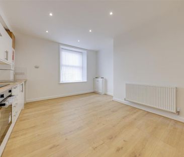 2 bedroom duplex to rent - Photo 6