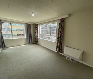 Prime location - first week free rent! - Photo 3