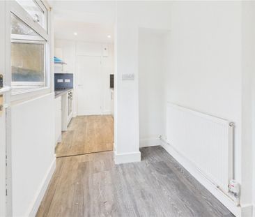 2 Bedroom End Of Terrace - Photo 2