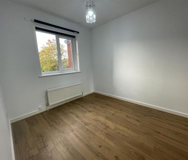 2 bedroom property to rent - Photo 3