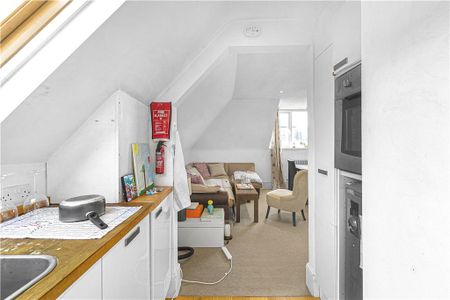 Cromford Road, Putney, SW18 1NZ - Photo 3