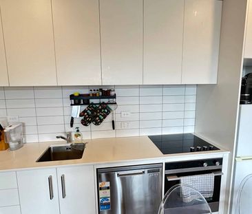 204/38C Fraser Ave, Northcote - Photo 1