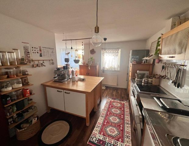 Schöne 2 Zimmer, Küche Bad Wohnung mit Balkon - Foto 1