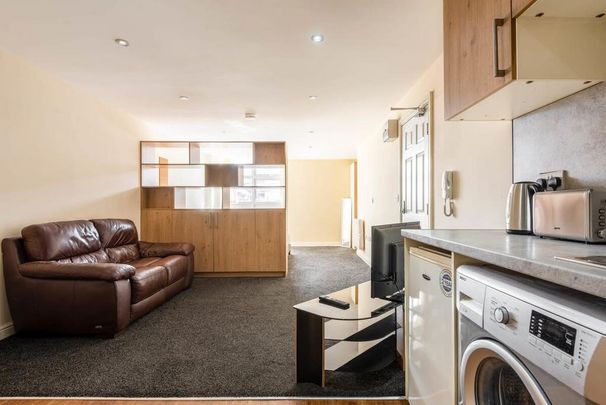 1 bedroom serviced apartment to rent - Photo 1