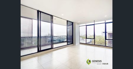 Luxury Two Bedroom Apartment Plus Study - Photo 3