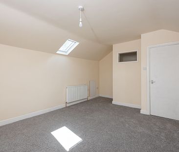 4 bedroom Terraced House to rent - Photo 6