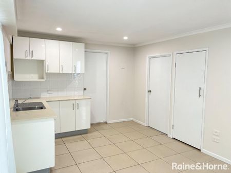 22 Turnbull Street, Shailer Park, QLD 4128 - Photo 5