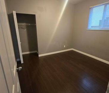 $1600 - ground level @ Brentwood/North Burnaby - Photo 3