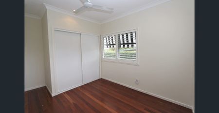 A Perfect Blend of Luxury and Charm! - Photo 5