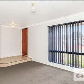 31 Trafalgar Gardens - Photo 1