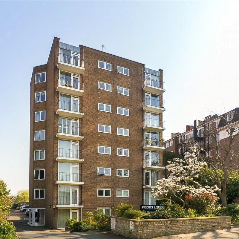 1 bedroom flat in 56-58 Richmond Hill - Photo 2