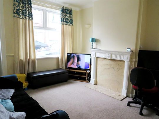 Dovercourt Road, Rotherham - Photo 1