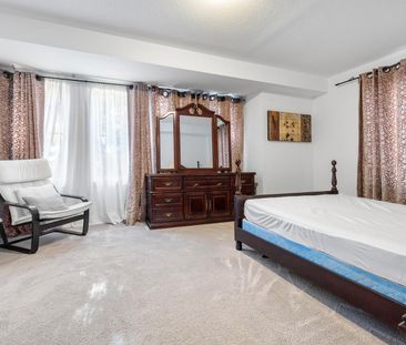 For Lease - 4131 Shipp Drive, Mississauga, Ontario - Photo 3