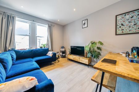 Hopton Road, London, SW16 - Photo 3